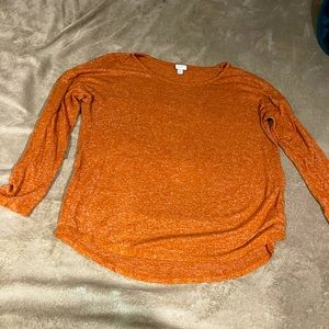 Lightweight long sleeve sweater